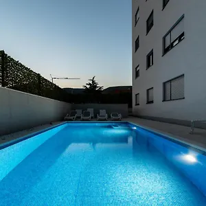 https://apartments-angelus.hotels-in-trogir.com